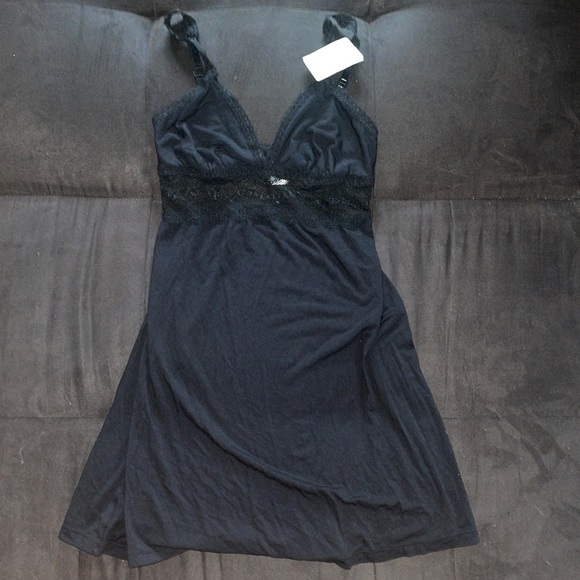 Black nighty - Picture 1 of 3